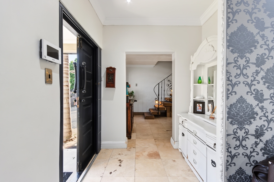 4 Bedroom Property for Sale in Goedehoop Western Cape